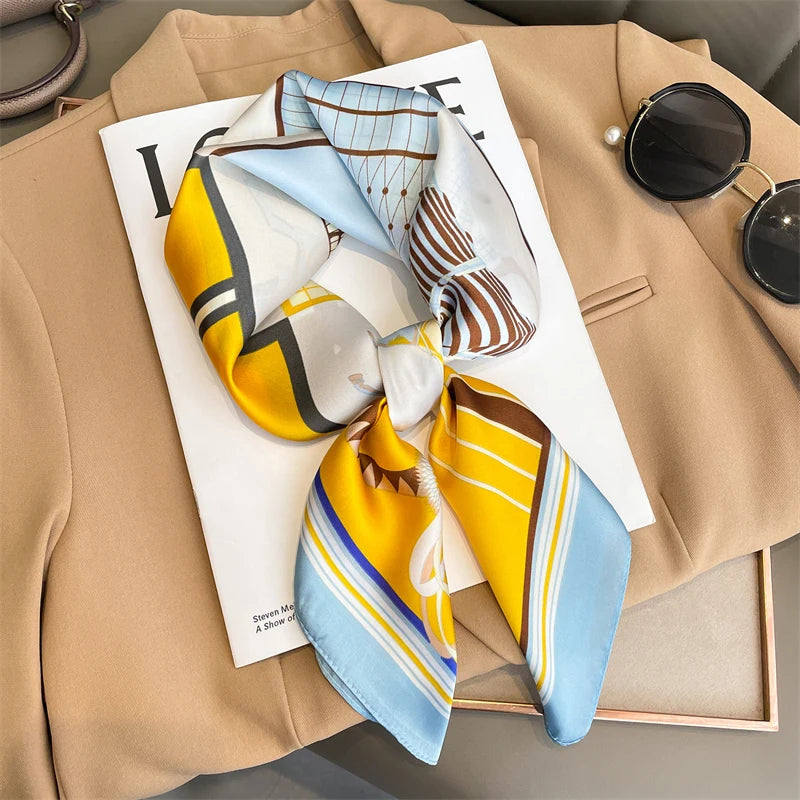 Lenço Feminino Estampado 70 × 70 cm – Toque Acetinado
