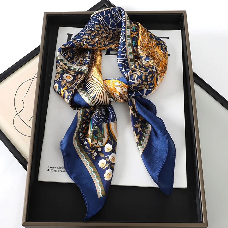 Lenço Feminino Estampado 70 × 70 cm – Toque Acetinado