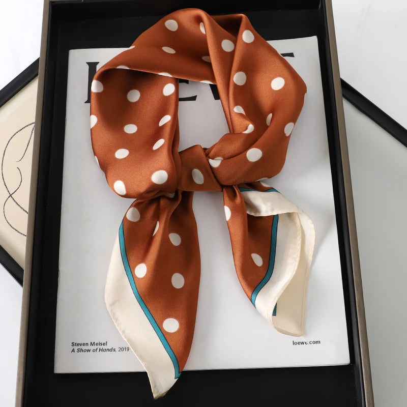 Lenço Feminino Estampado 70 × 70 cm – Toque Acetinado