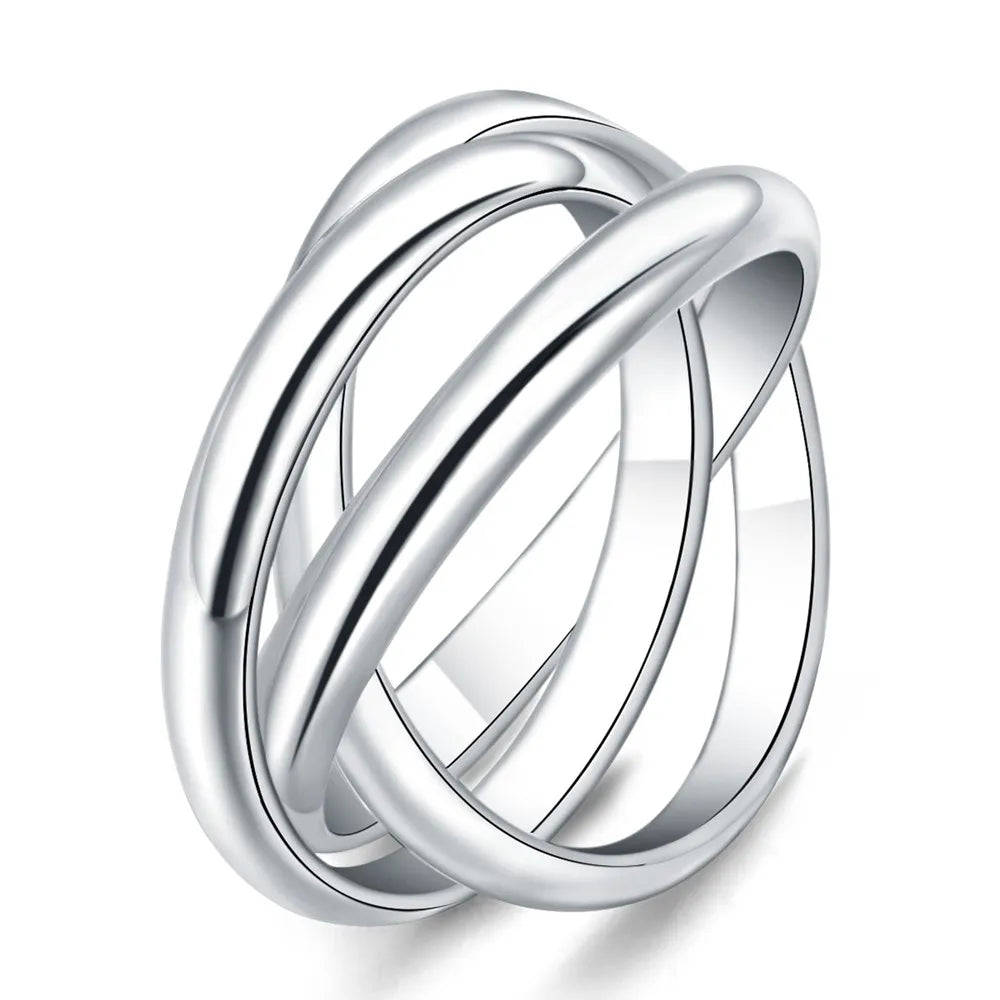 Joia feminina em prata 925 com design entrelaçado